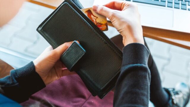 ペイパル Paypal の株価 配当と今後の見通しは 投資の達人